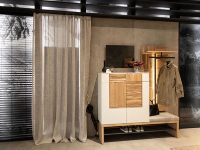 Vorzimmer V/Lacera von Voglauer